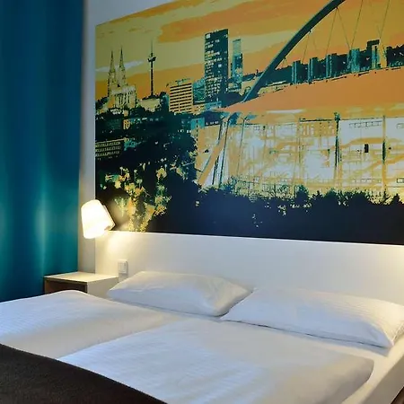 Hotell Koeln-messe 2*