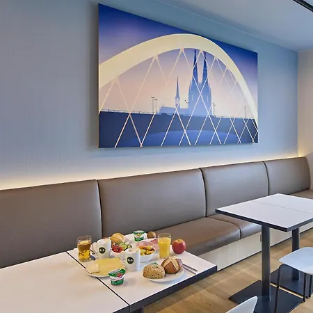 Hotell Koeln-messe 2*