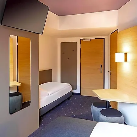 Hotell Koeln-messe 3*