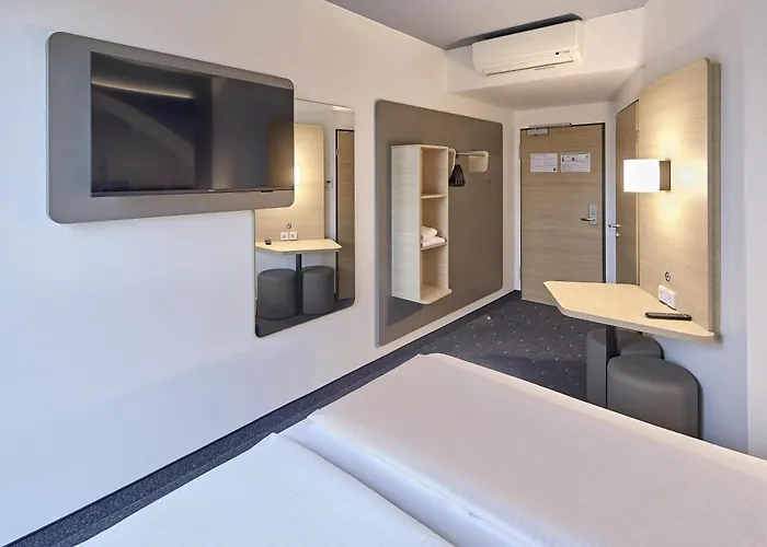 Köln-messe Hotel 3*